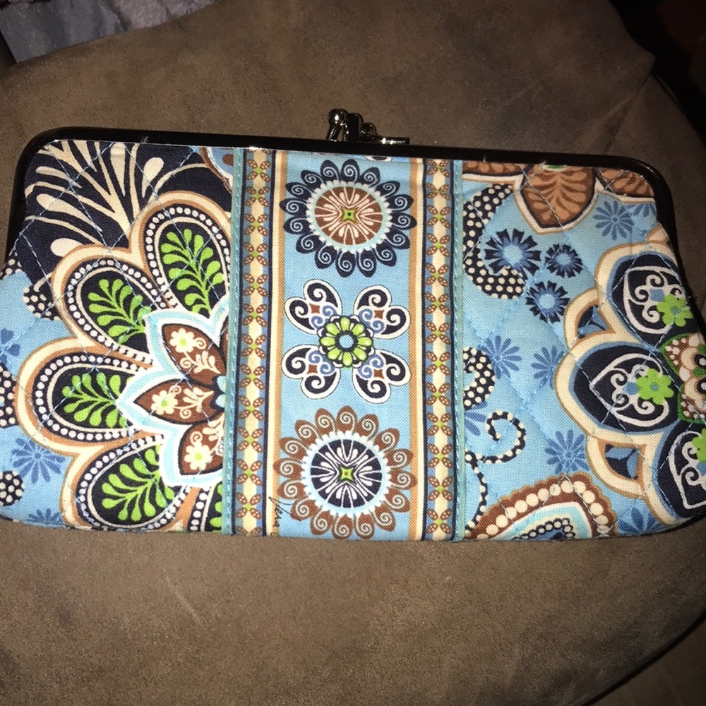 Vera Bradley Double Kiss lock wallet